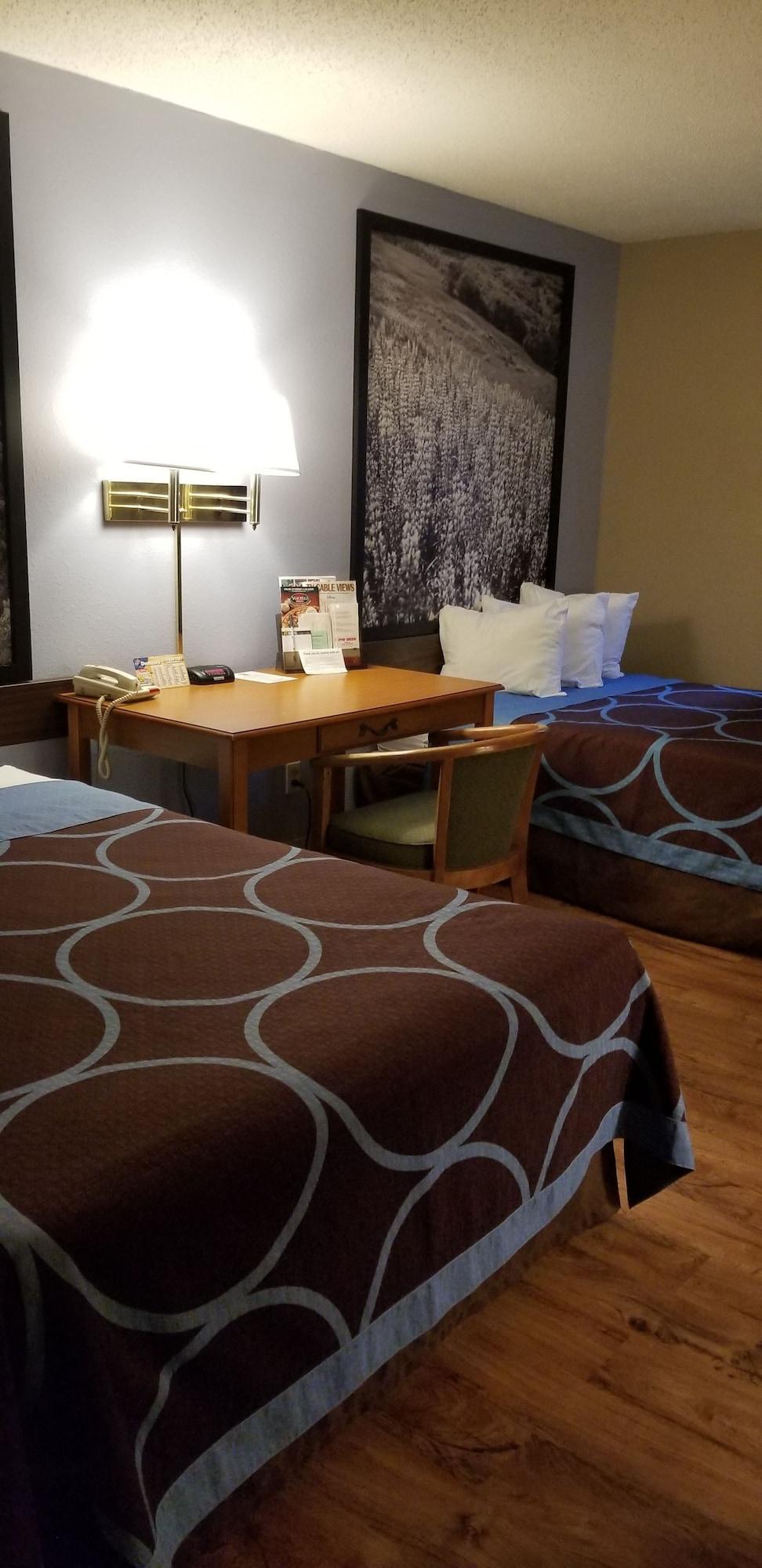 Super 8 By Wyndham East Stroudsburg - Poconos Hotel Buitenkant foto