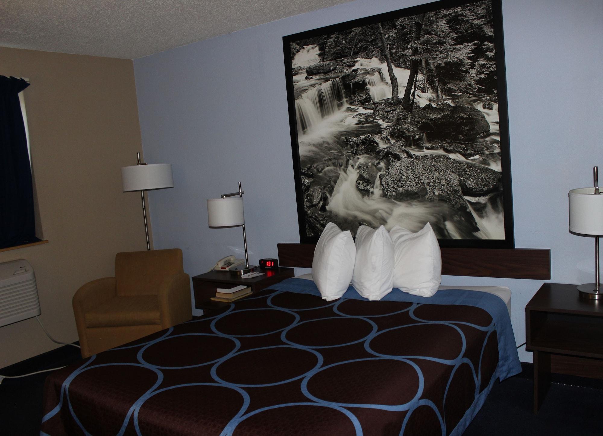 Super 8 By Wyndham East Stroudsburg - Poconos Hotel Buitenkant foto